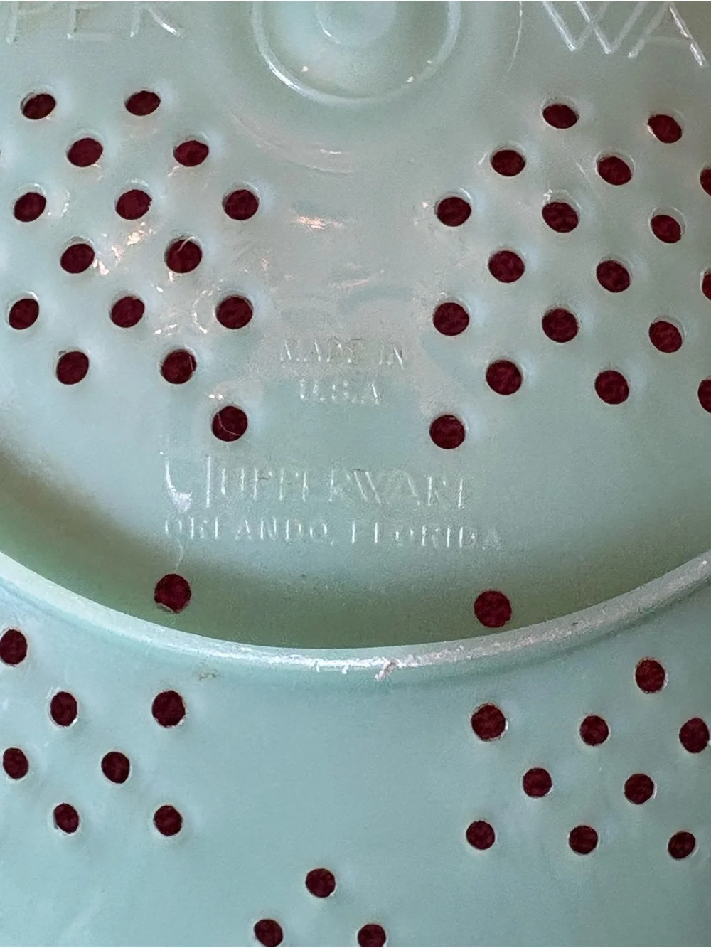 Tupperware Light Mint-Colored Colander with Red Drain Holes